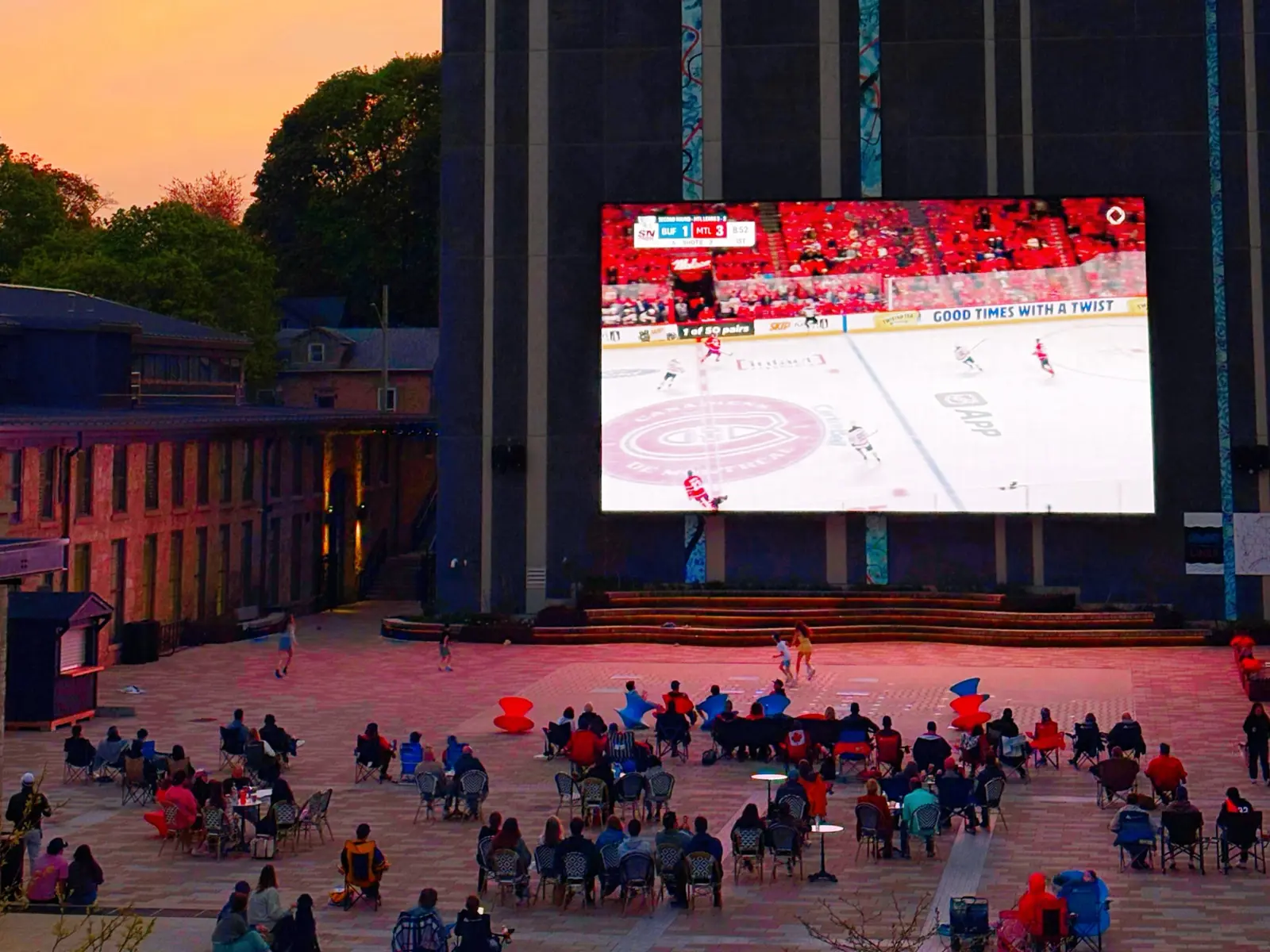 Gaslight District Movie/Sports Screenings | Grand River Transit